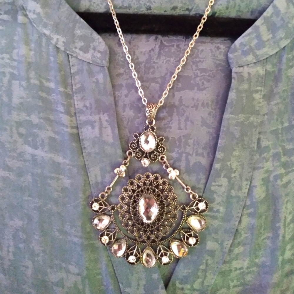 Large Silver Bling Crystal Pendent Necklace!